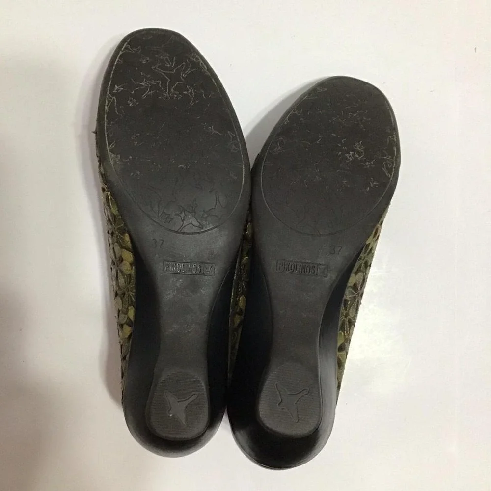 Pikolinos Womens 37 Black Olive Green Floral Leather Laser Cut Wedge Shoes